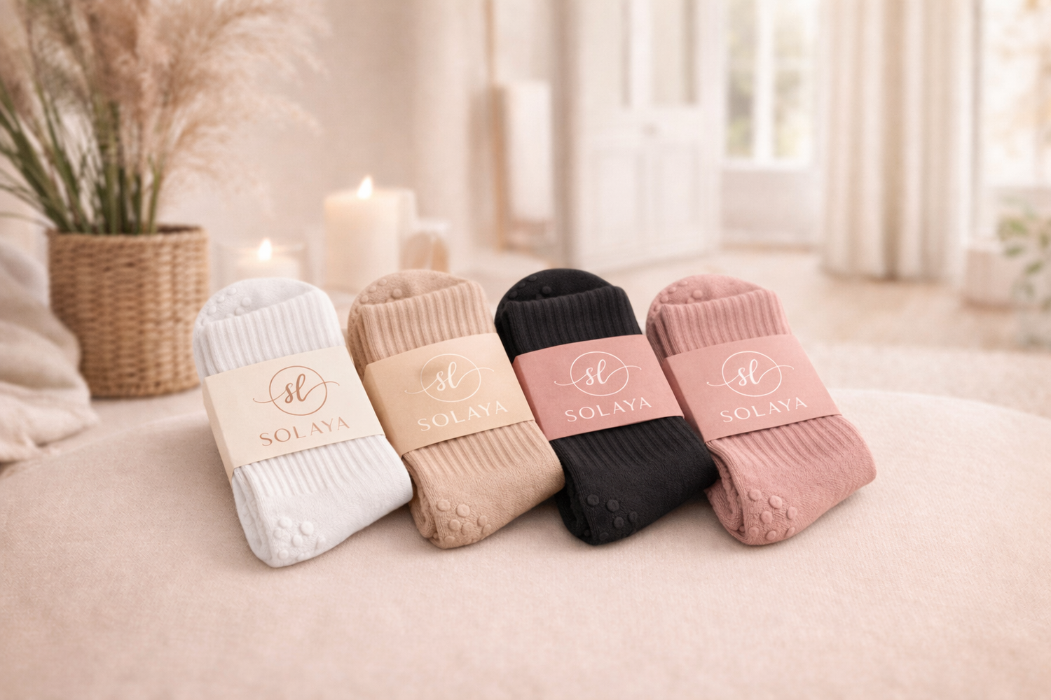 solaya signature grip socks