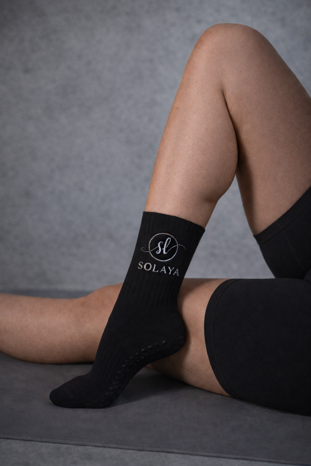 SOLAYA Signature Grip Socks