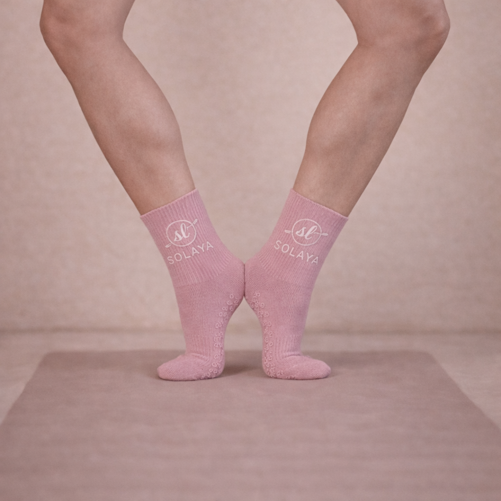 SOLAYA Signature Grip Socks